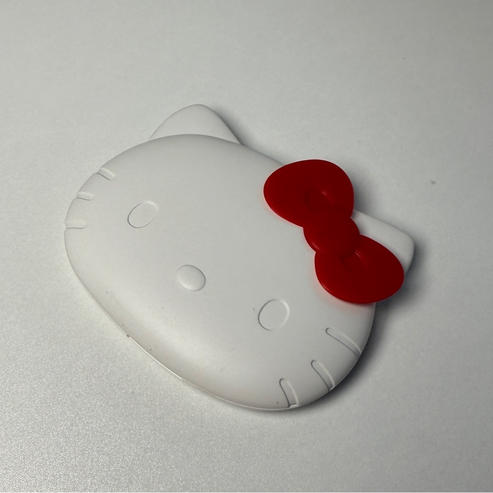 IMPRESSIONS HELLO KITTY KAWAII COMPACT MAKEUP MIRROR DOUBLE SIDED